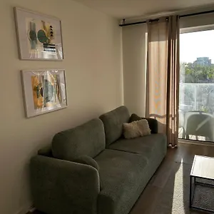 Apartment Komfortowy Z Balkonem I Parkingiem, Breslau
