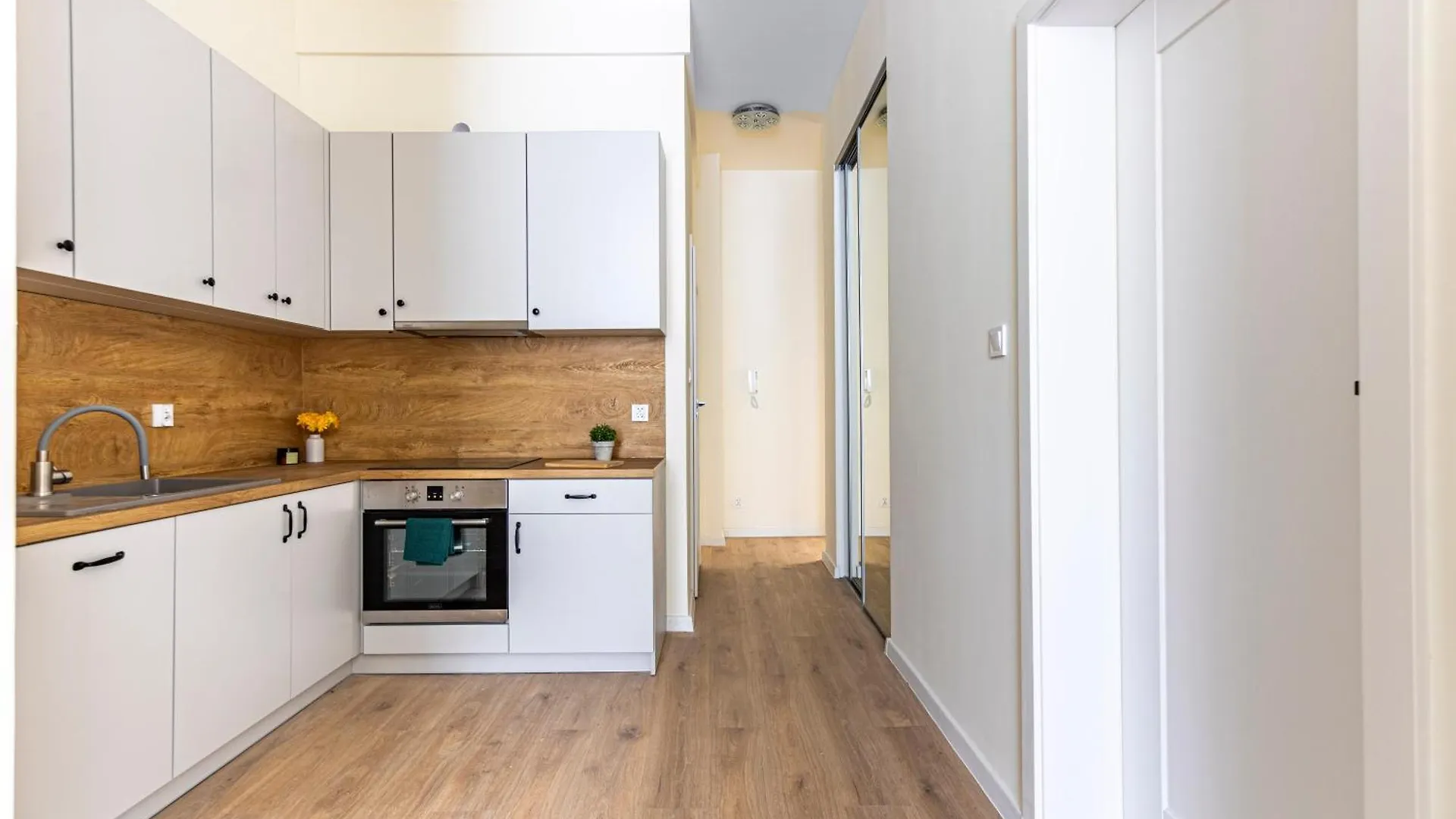 Chill4You Apartments Wroclaw 0*,  Poland